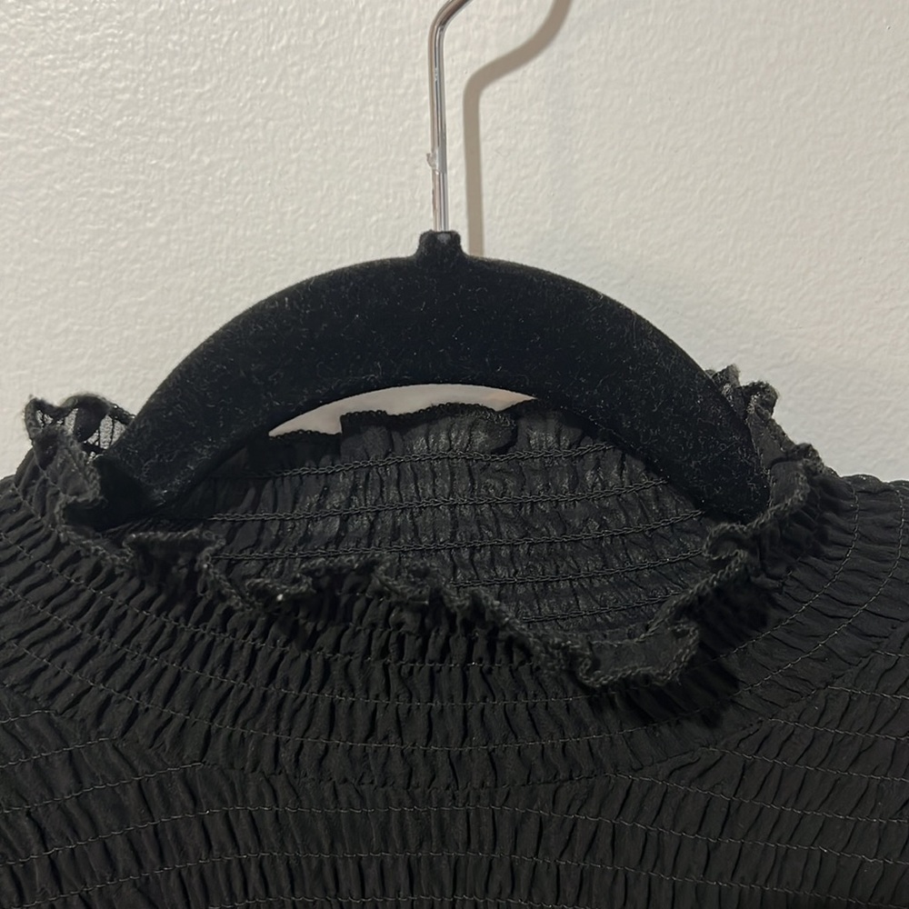 DYNAMITE Blouse - Picture 2 of 3